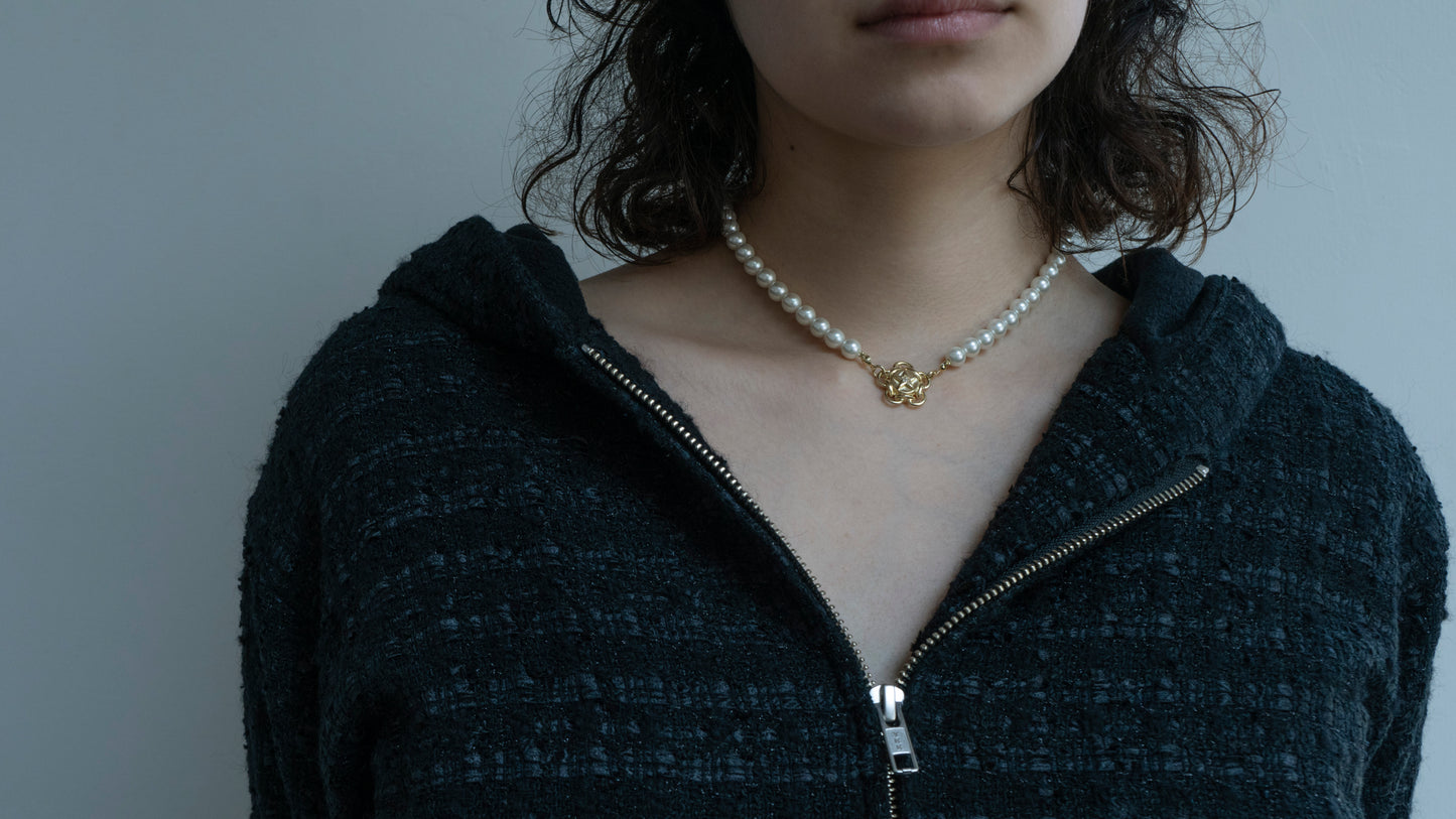 Flower-Charm Pearl Necklace【Delivery in Jun 2025】